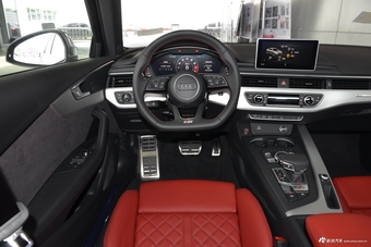 2018款奥迪S4 3.0TLimousine