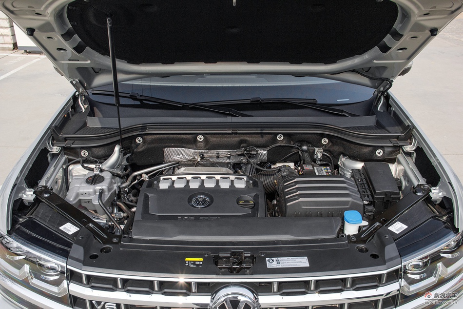 2017款途昂2.5T自动四驱至尊旗舰版530 V6