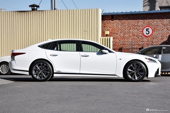 2018款雷克萨斯LS 3.5L自动500h F-SPORT