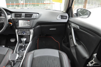 2017款雪铁龙C3-XR 230THP自动先锋型