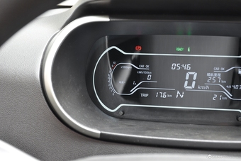 2018款奇瑞eQ1智炫版4座