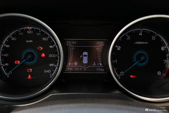 2017款众泰SR7 1.5T自动魔方之梦版