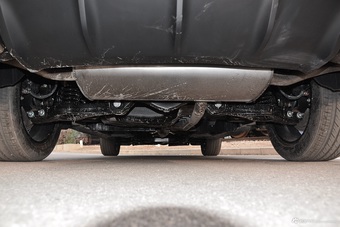 2017款众泰SR9 2.0T 手动极致之梦版（黑色）