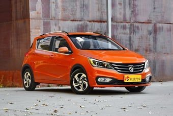 2017款宝骏310 1.5L自动豪华型