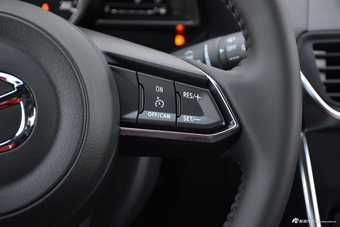 2018款马自达CX-4 2.5L自动四驱蓝天运动版