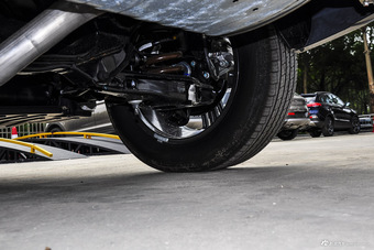 2016款猎豹CS10 2.0T自动尊享型