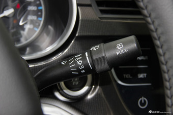 2017款吉利帝豪1.3T自动三厢百万款尊贵型