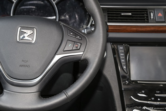 2015款众泰Z500 1.5T 手动尊贵型