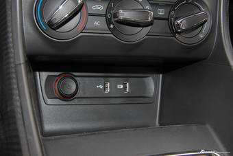 2017款名爵ZS 1.5L自动尊享互联网版