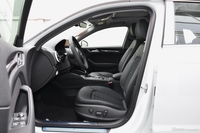 2018款奥迪A3 30周年型1.4T自动Sportback 35TFSI时尚型