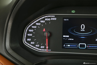 2016款瑞虎7 1.5T手动耀目版