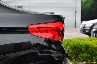2018款宝马 5系改款 530Li xDrive 豪华套装