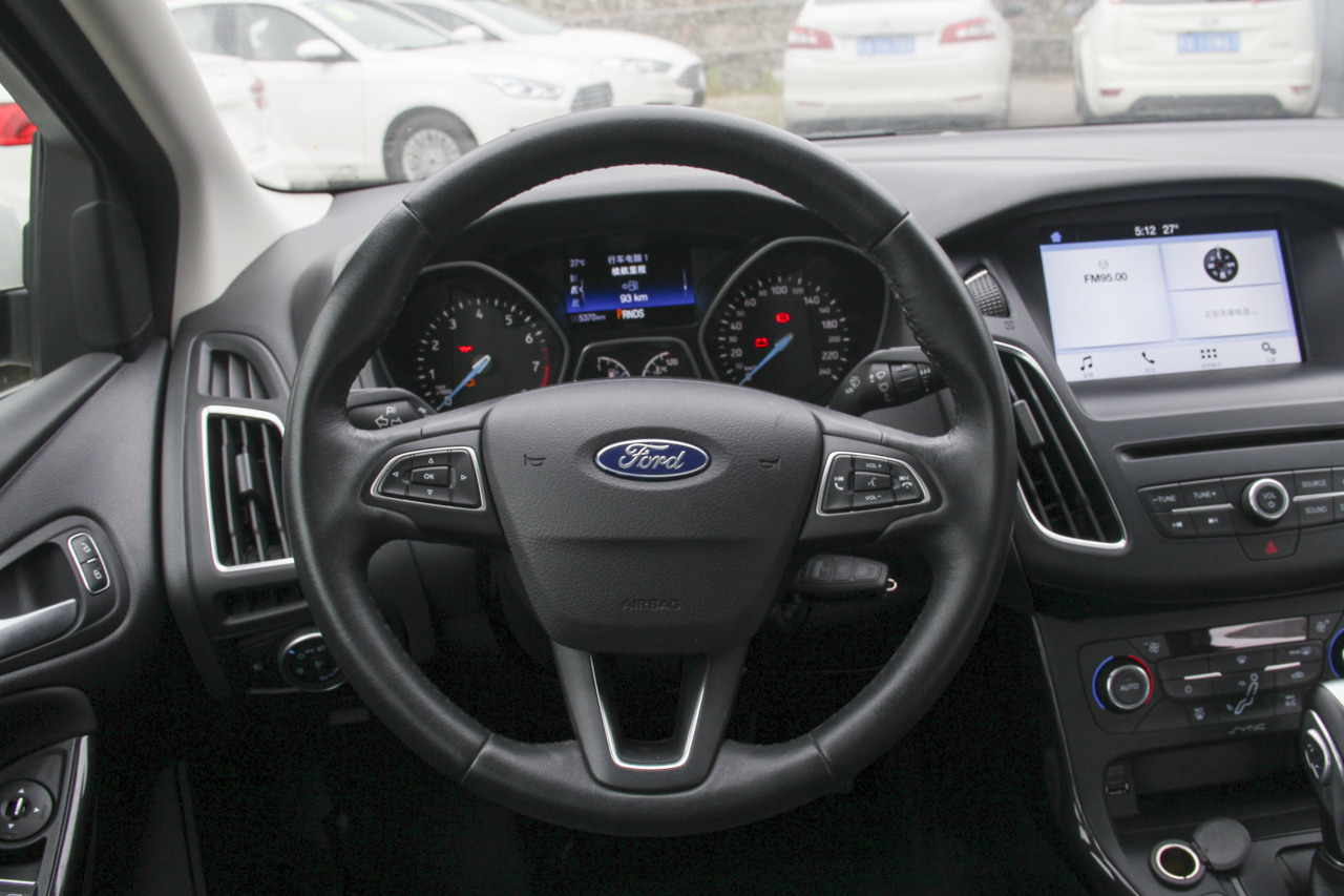 2018款福克斯三厢1.5T自动精英型EcoBoost 180