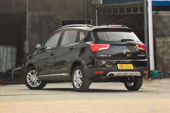 2016款 宝骏560 1.5T手动精英型