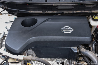 2014款奇骏2.5L自动XV NAVI四驱至尊版