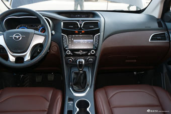 2017款福美来F7 1.5T 7座手动标准型