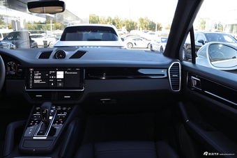 2018款卡宴S 2.9T自动