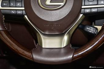 2015款雷克萨斯ES 2.5L自动300h尊贵版