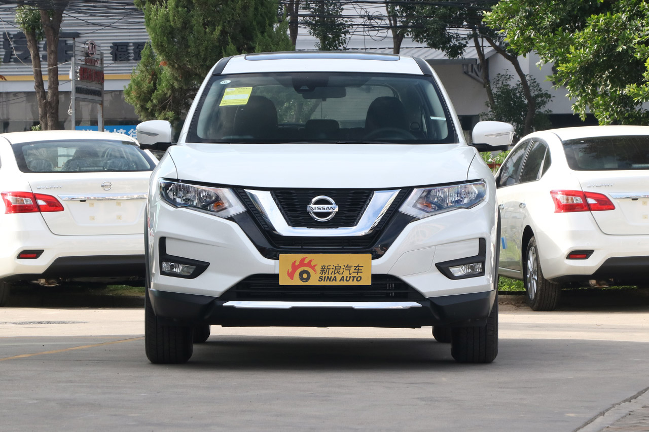 2019款奇骏2.0L自动两驱舒适版