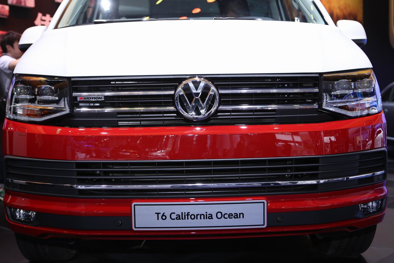 T6 California ocean