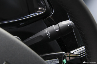 2018款DS 5LS 1.6T自动30THP时尚型