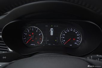 2018款比亚迪宋MAX 1.5T自动智联精英型6座