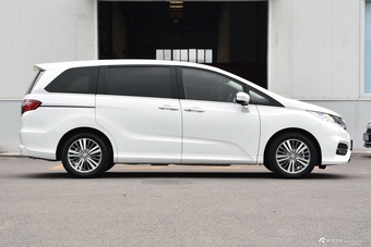 2018款奥德赛2.4L自动至尊版