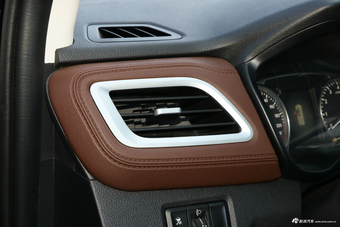 2018款斯威X7 1.5T自动智享型7座