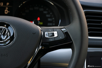 2017款朗逸1.4T自动舒适版230TSI DSG