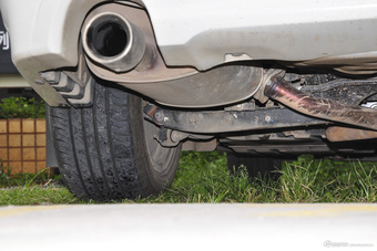 2016款力狮 2.5L自动全驱荣耀版