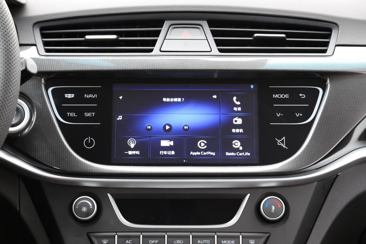 2017款吉利帝豪1.3T自动RS两厢百万款向上版