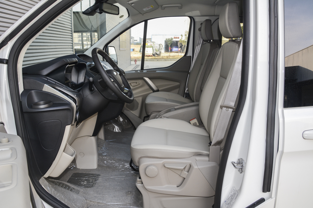 2017款途睿欧2.0T自动精英版