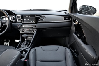 2017款极睿1.6L自动旗舰版