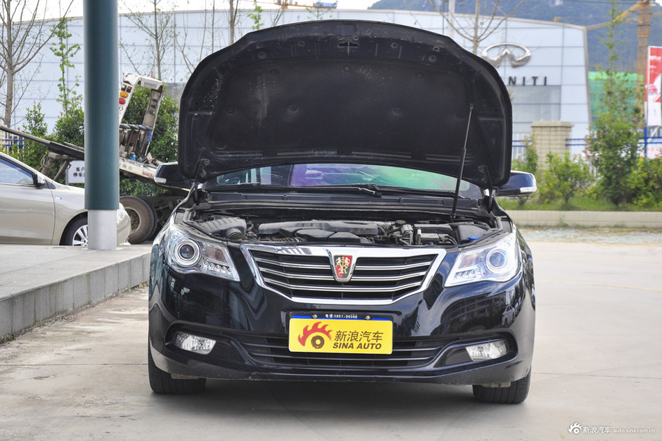 2015款荣威950 2.0T自动豪华行政版