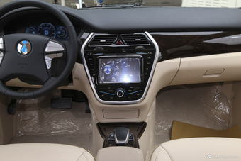 2016款腾势尊贵版