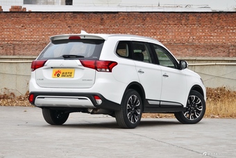 2019款欧蓝德 2.4L自动致享版 