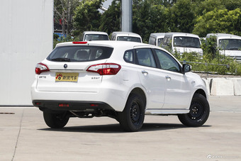 2016款启辰T70 1.6L手动睿行版