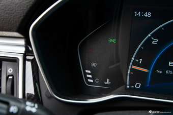 2017款众泰SR9 2.0T自动极致之梦版