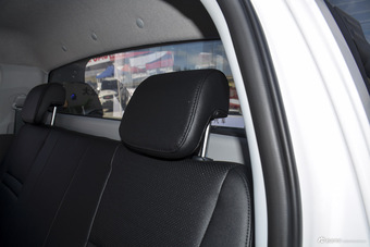 2015款拓陆者2.8T手动柴油四驱进取版