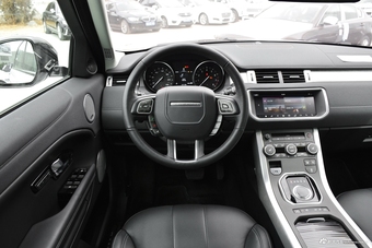 2018款揽胜极光2.0T自动致动版240PS