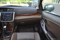 2014款众泰Z300 1.5L手动豪华型