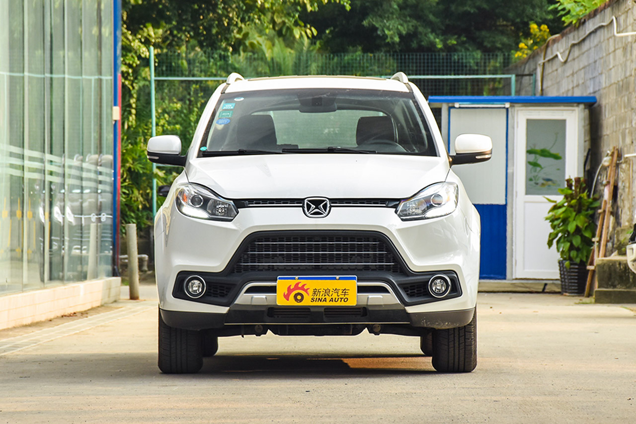 2016款驭胜S350 2.0T手动四驱汽油豪华天窗版5座