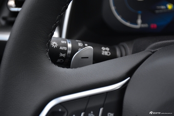 2018款哈弗H6 换代蓝标 1.5T自动超豪型