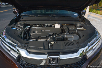 2017款冠道2.0T自动370TURBO四驱至尊版