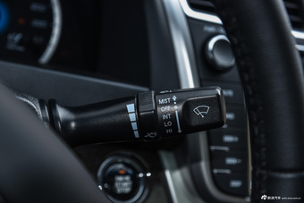 2014款长安 睿骋  1.8T自动尊贵周年版国IV  闪光泰晤士灰 封面 闪光水晶灰