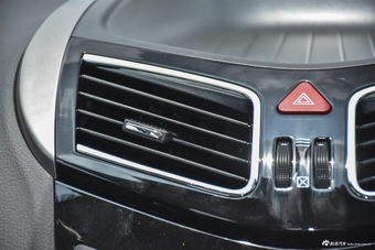 2015款海马S5 1.6L手动豪华型天窗版