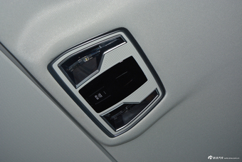 2018款奥迪A8L 3.0T自动55 TFSI quattro豪华型