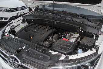 2016款森雅R7 1.6L自动尊贵型