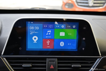 2017款宝骏310 1.5L手动豪华型