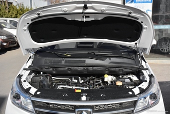 2019款宝骏730 1.5T自动DCT时尚型7座国V图片